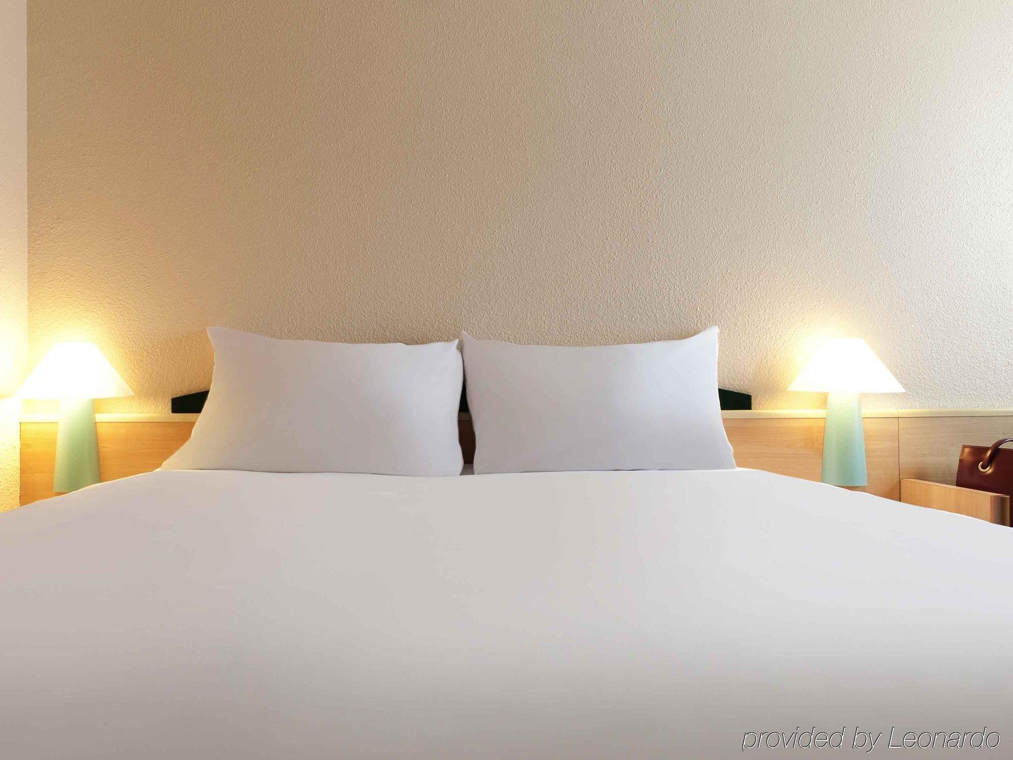 B&B Hotel Bordeaux Merignac Cadera Aeroport Экстерьер фото